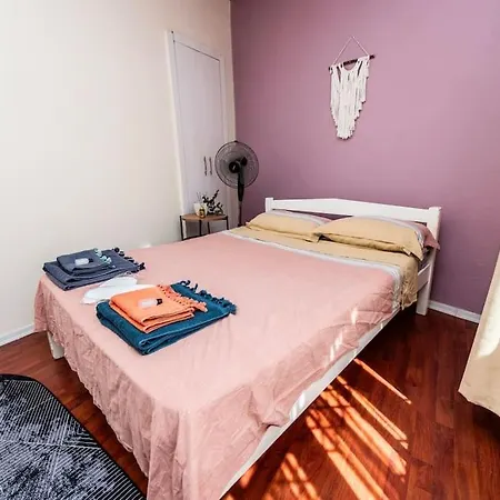 Apartamento Kadikoey'de 4+1 12 Kisilik