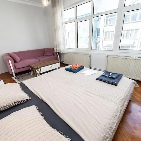 Apartamento Kadikoey'de 4+1 12 Kisilik Istambul