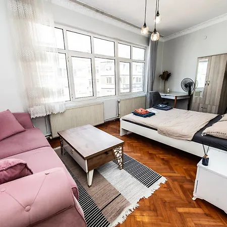 Apartamento Kadikoey'de 4+1 12 Kisilik Istambul